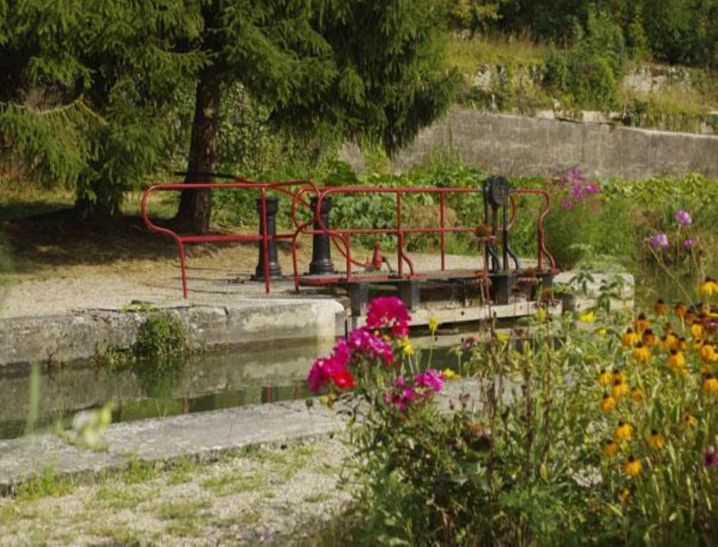 Le Clos Du Murier Chassignelles ภายนอก รูปภาพ